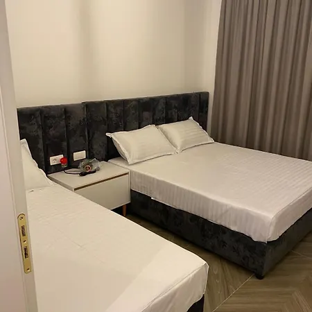 Aj Apartment *