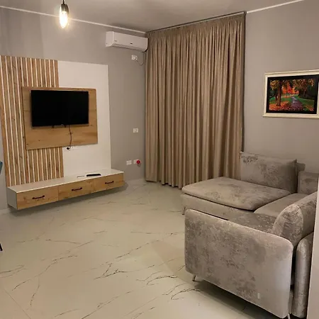 Aj Apartment *