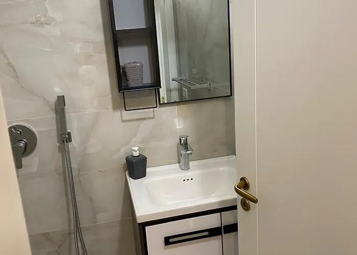 Aj Appartement Orikum