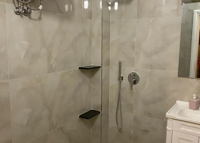 Aj Διαμέρισμα *